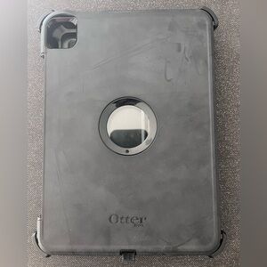 OtterBox Gray iPad Pro 11 Protective Case (Defender Pro Series)